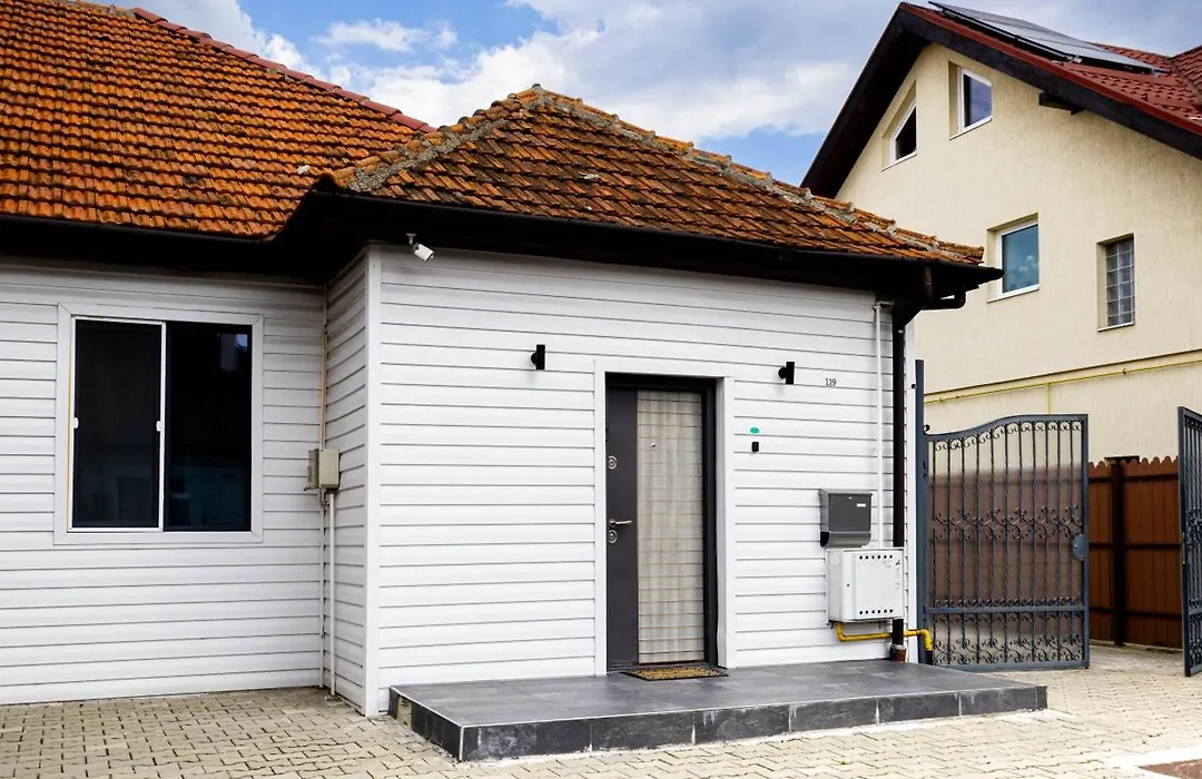 Nordic Villa Brasov - With Private Yard, Bbq & Free Parking, 4 Km From City Center-1